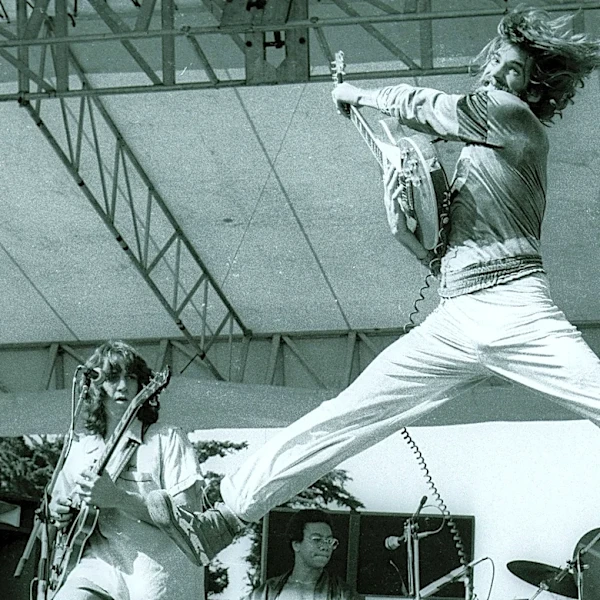 5 Classic Albums That Define Yacht Rock