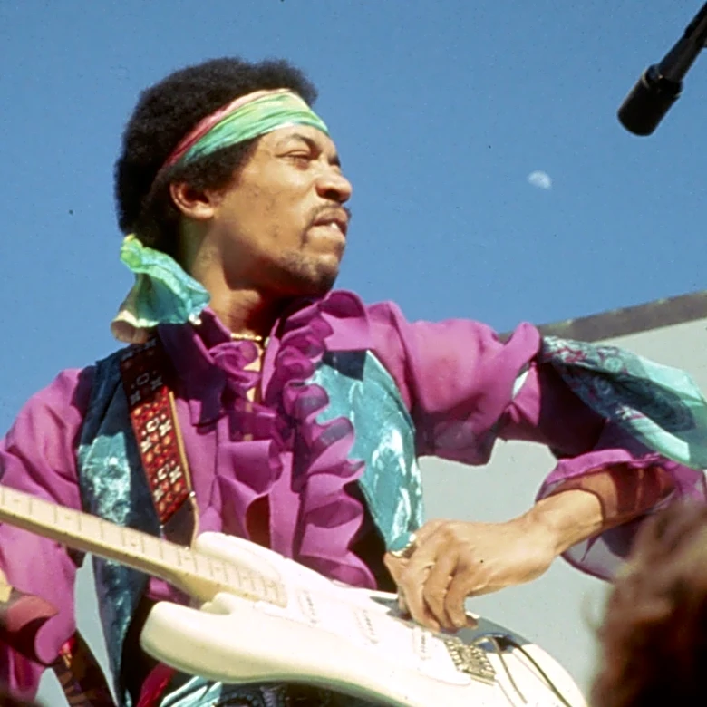 5 Of The Shortest Guitar Solos In Rock History — And The Catchiest