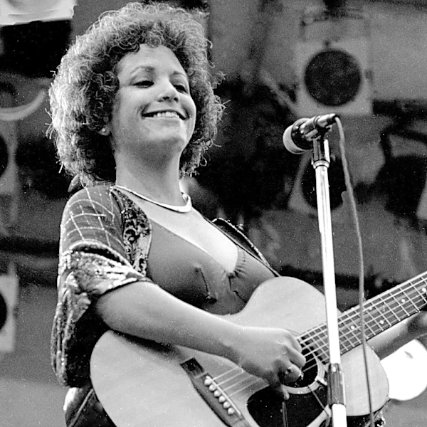 The Top 10 Hits That Took Over Fall 1975