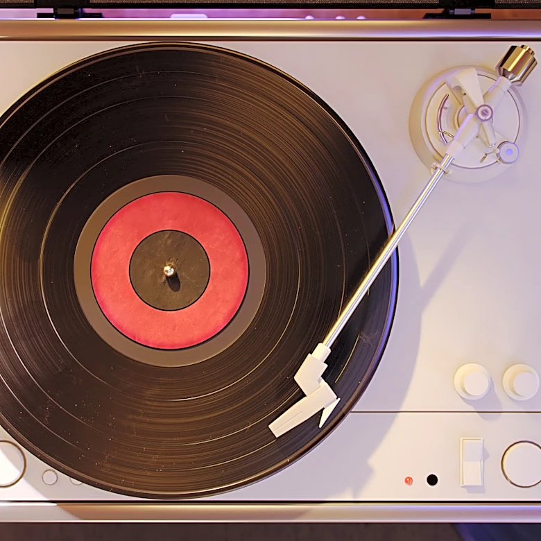9 Features You Should Never Overlook Before Buying A Vinyl Record Player