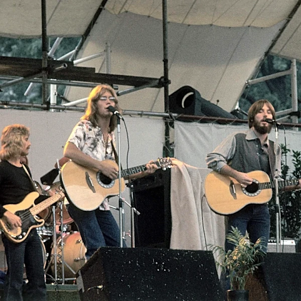 The Top 4 Yacht Rock Songs That Took Over 1975