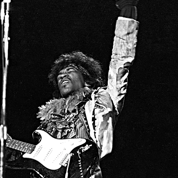 The Gift Eric Clapton Never Got To Give Jimi Hendrix