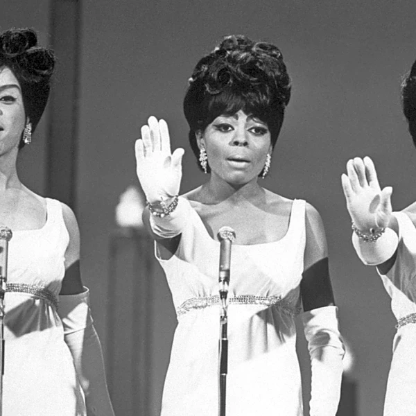 5 Motown Classics That Belong On Every Water Aerobics Playlist