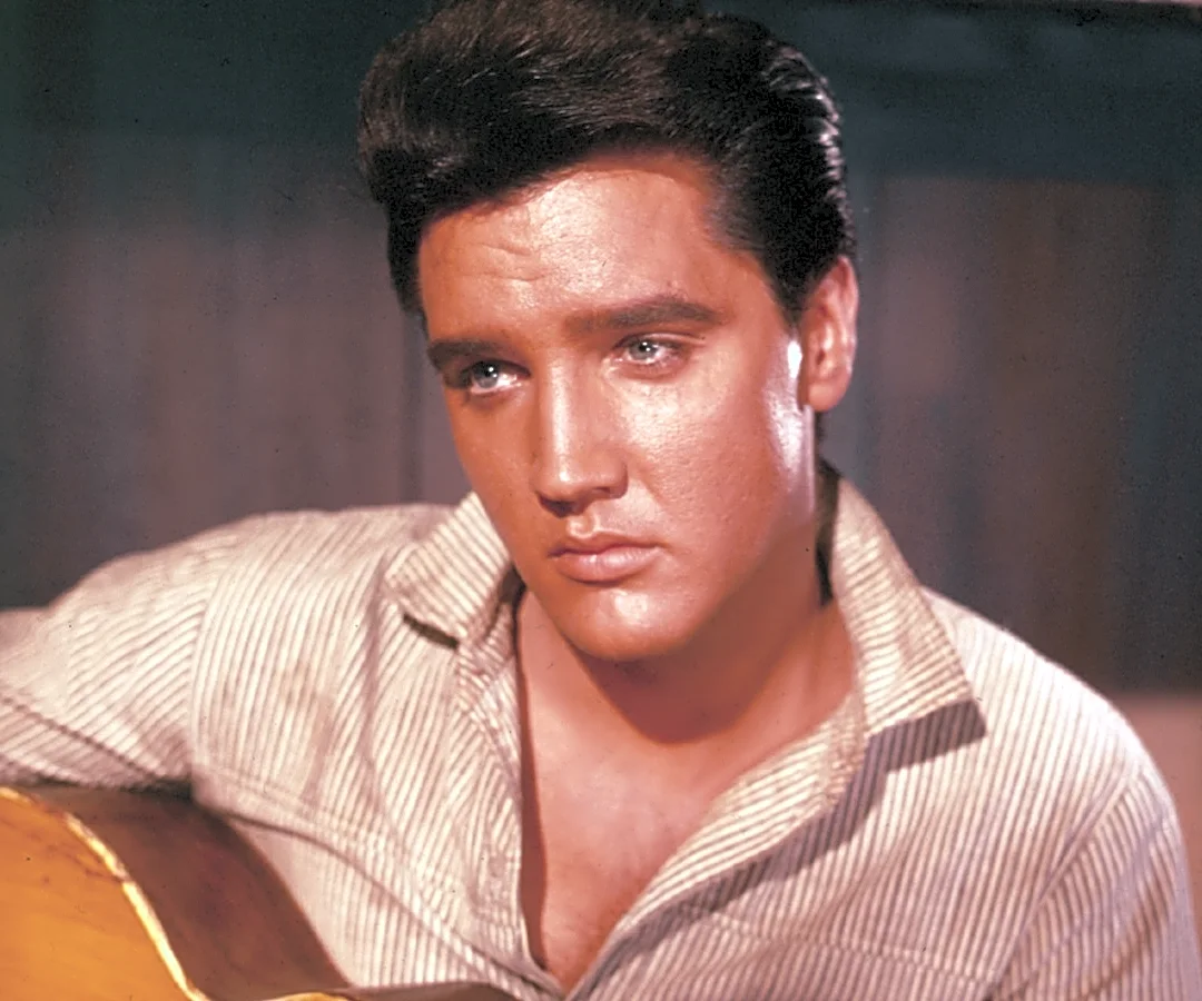 The 10 Most Innocent Love Songs Ever Written