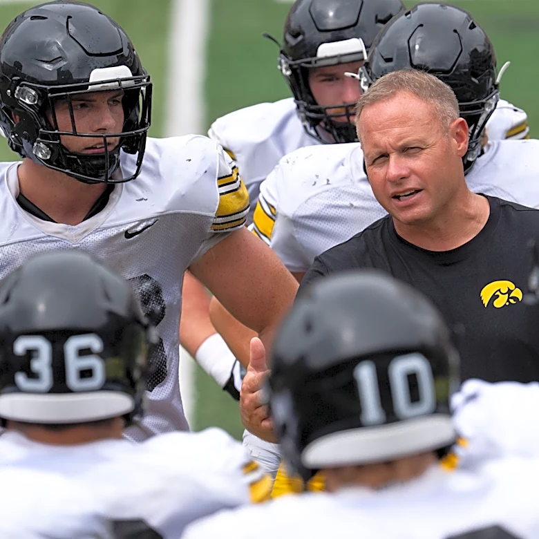Iowa football lauds LB depth entering 2026 campaign