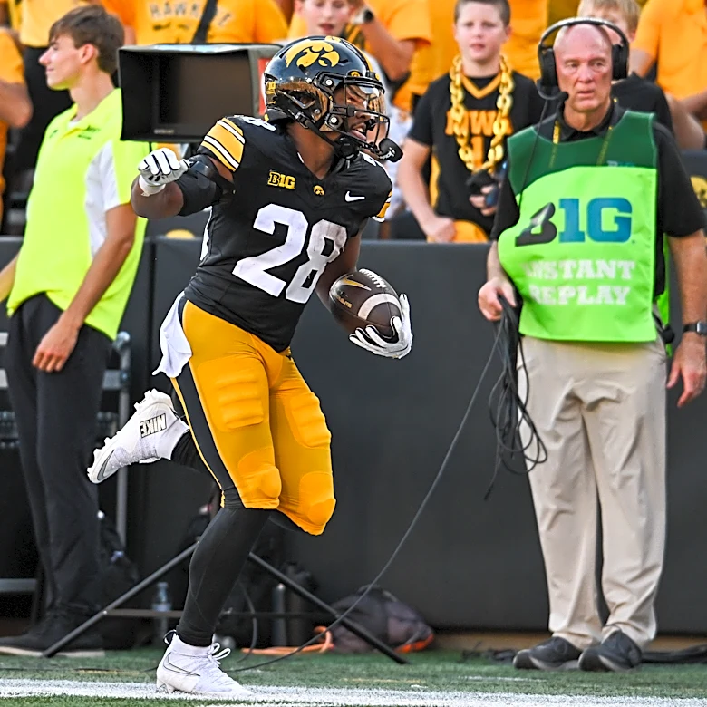 Iowa football praises 'best' version of Kamari Moulton in opener