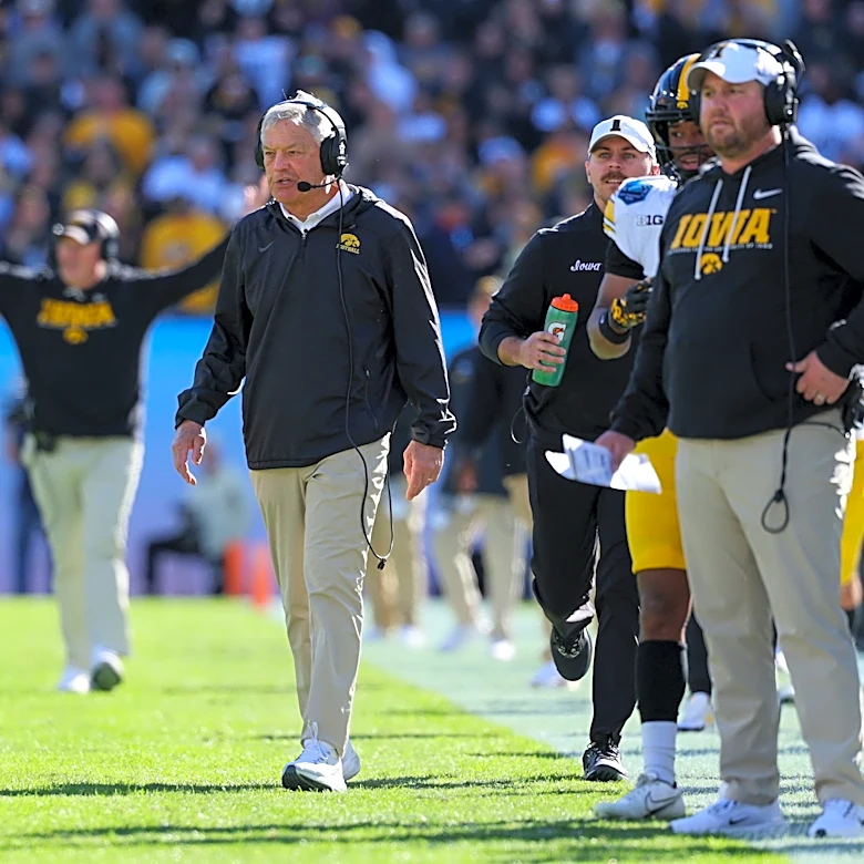 ESPN's Kirk Herbstreit views Iowa football as CFP challenger