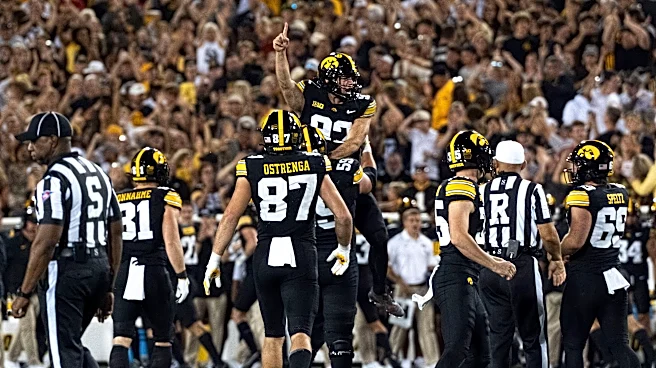 Caden Buhr reacts to game-sealing FG in Iowa football's Cy-Hawk win