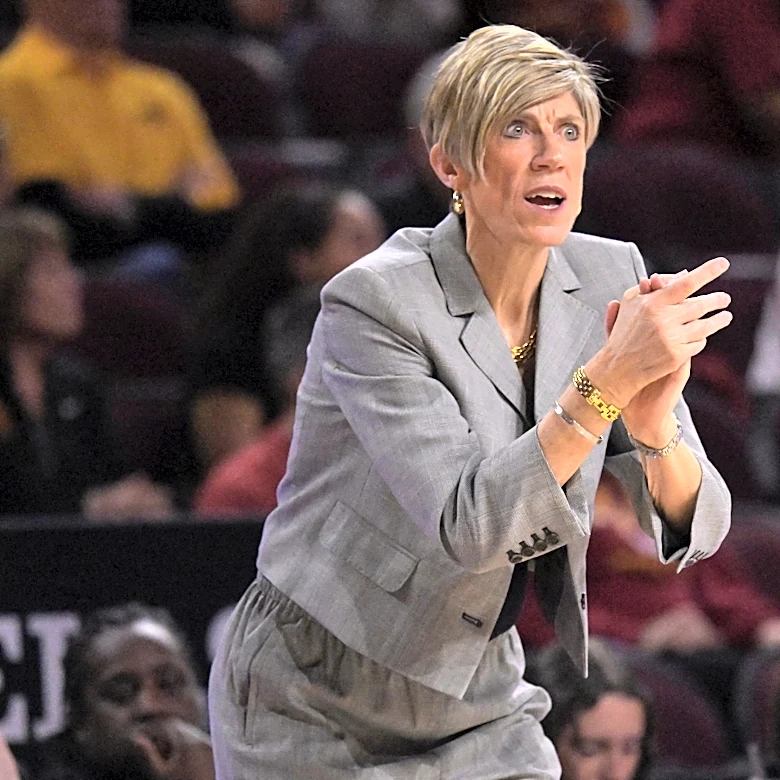 Iowa women's basketball target Destiny Manyawu commits to SEC school