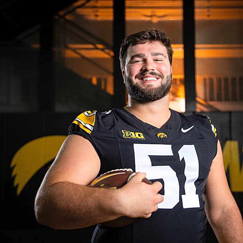'Heart bigger than a refrigerator': Iowa football praises 5th-year DL