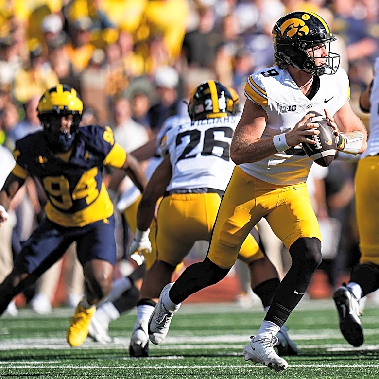 Iowa football QB Hank Brown named to Davey O'Brien Award Great 8 List