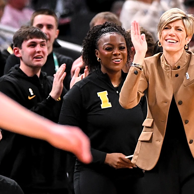 Iowa women's basketball hosts pair of weekend visitors