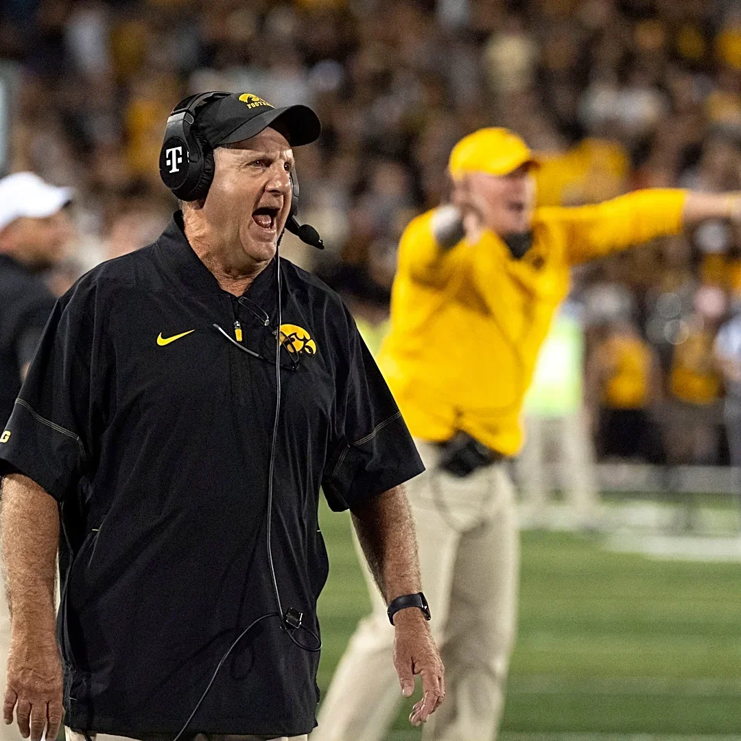 Phil Parker raves about Iowa football DL Bryce Hawthorne