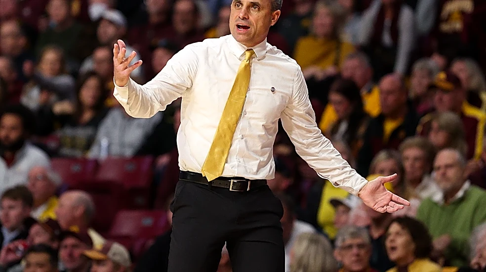 Iowa basketball excluded from preseason Coaches Poll