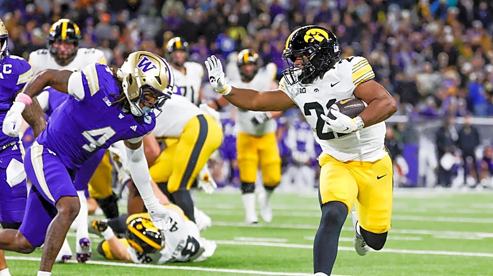 Iowa football ascends in latest USA TODAY Sports 1-138 re-rank