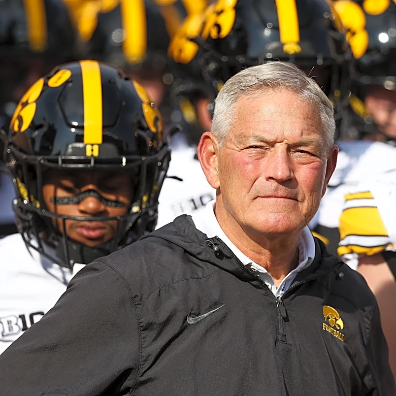 Iowa football tumbles in latest USA TODAY Sports 1-138 re-rank