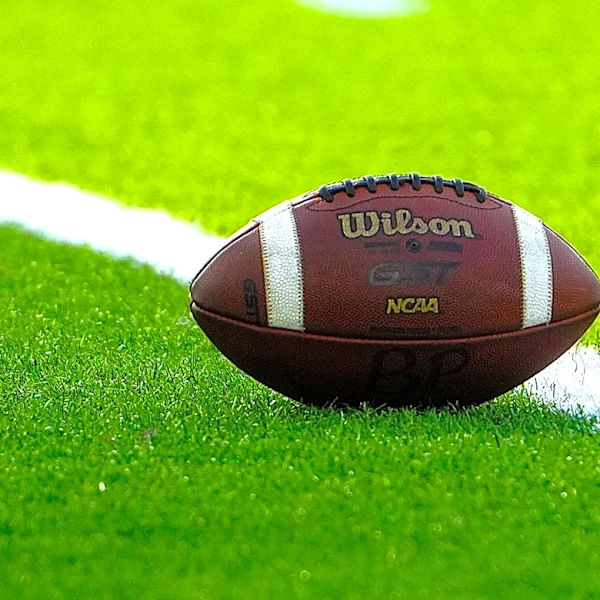 Hawaii, Nevada high school football showdown called early following fight