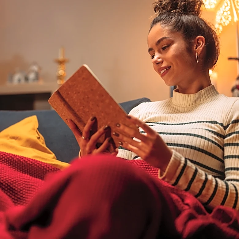 Stop Crowding Your Shelves And Drawers With Blankets: There's A Better Way