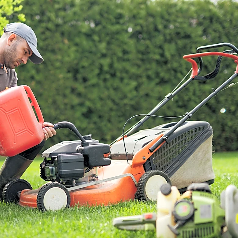 Find Out What Consumer Reports Says Makes Gas Mowers Better Than Battery