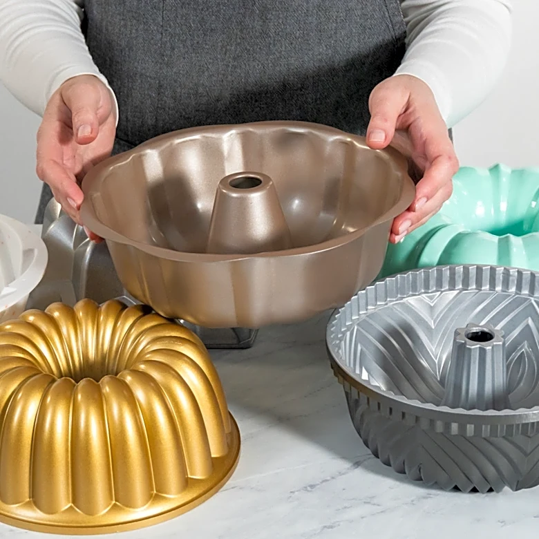 Don't Toss An Old Bundt Pan — Make Adorable Farmhouse Wall Decor