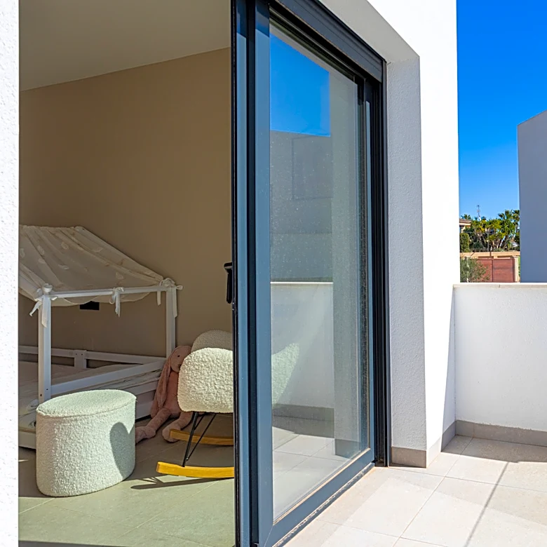 The '80s Style Blinds For Sliding Glass Doors Get A Modern Comeback