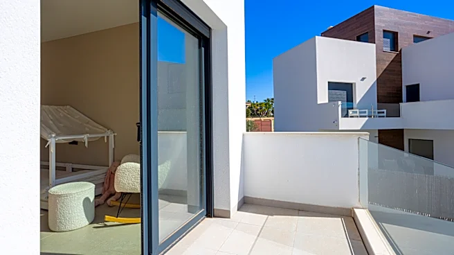 The '80s Style Blinds For Sliding Glass Doors Get A Modern Comeback
