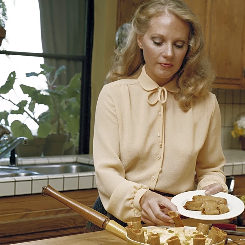 Everyone Owned One In The '80s — Now It's The Vintage Appliance We Want On Our Countertops