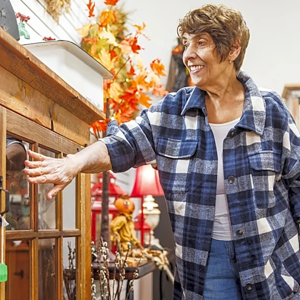 It Hit Its Peak In The '60s — Now Collectors Can Only Hope To Find It At The Thrift Store