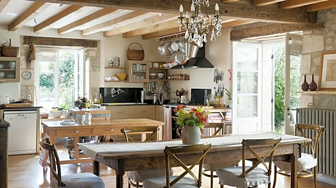 Every House Had One In The 60s — Now It's The Cleaning Supply Thrifters Are Using As Rustic Decor