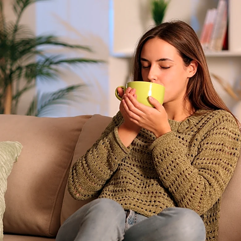 Everyone Owned It In The '50s & '60s: The Retro Coffee Mug You'd Be Thrilled To Find