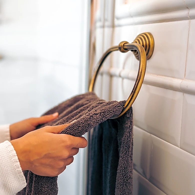 Ditch Boring Towel Holders — This Retro '80s Find Is A Better Way To Hang Bathroom Towels