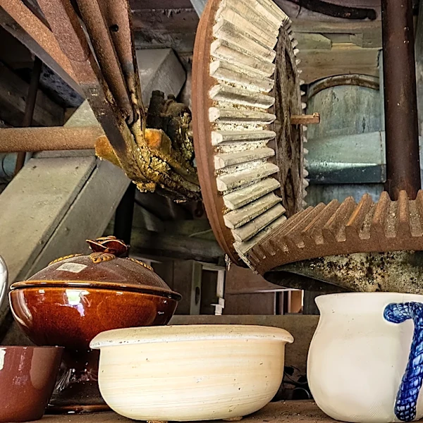 Skip Pyrex: The Nearly Century-Old Cookware Brand To Search For At Thrift Stores