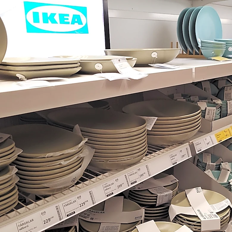 Woman Turns $8 IKEA Bowls Into A Stylish Coffee Table On A Budget