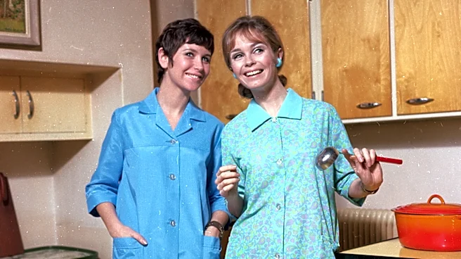 Every Home Had Them In The 60s — Now It's Useful Kitchen Decor That Keeps Goods Organized