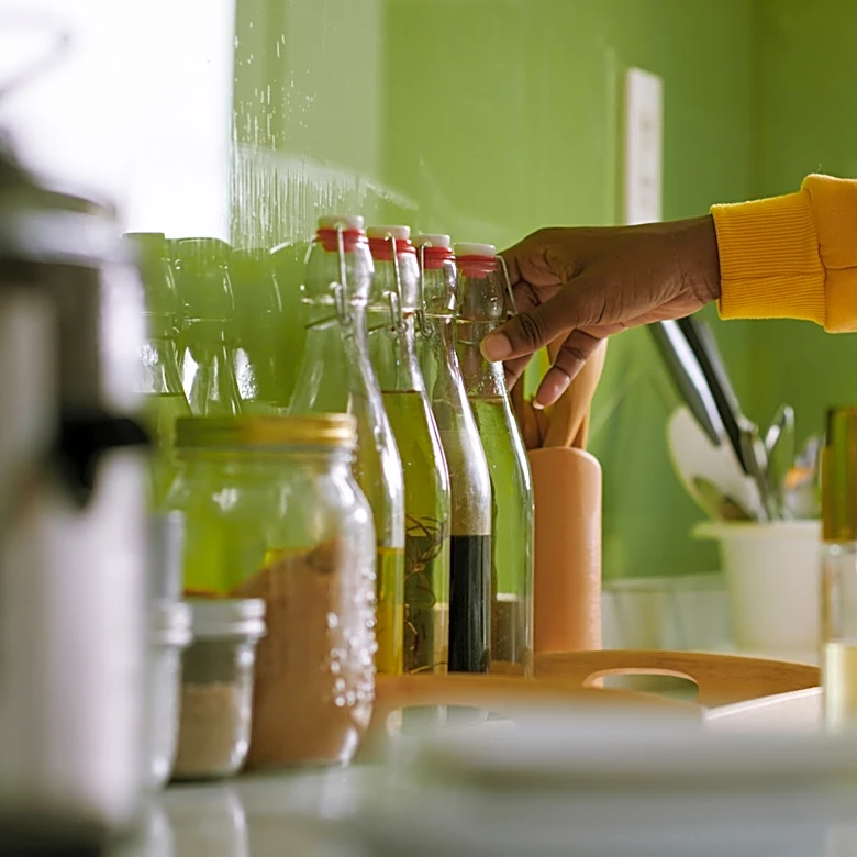 Ditch Clutter: Amazon Has An Adjustable Countertop Storage Find That'll Save Space