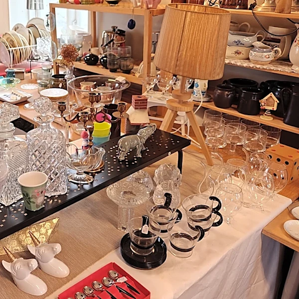 It Was Produced For A Year In The '50s — The Rare Glass Pitcher Worth Hunting For At Thrift Stores