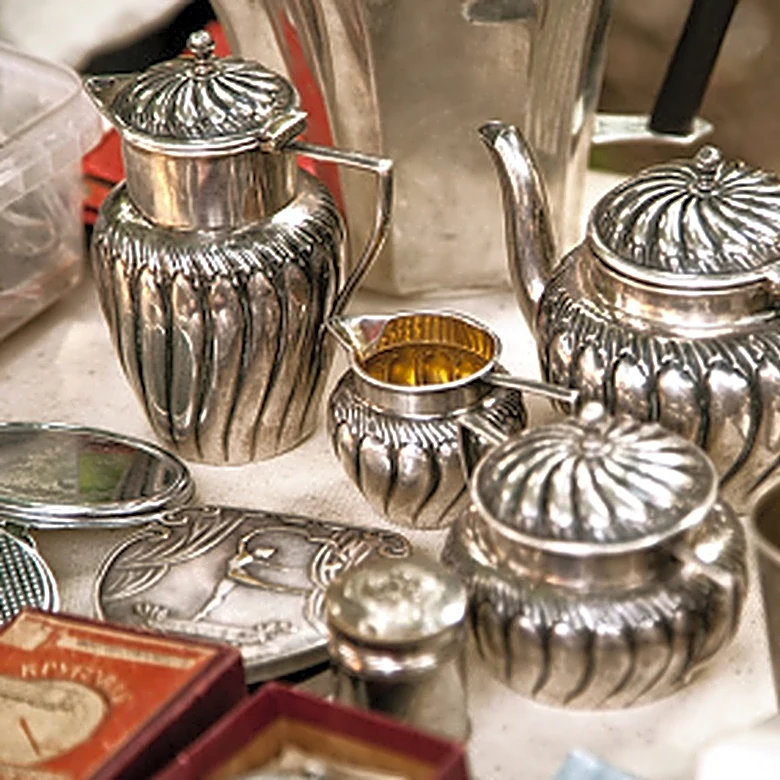 Everyone Used It In The '80s — The Coastal Thrift Store Find That Screams Luxury