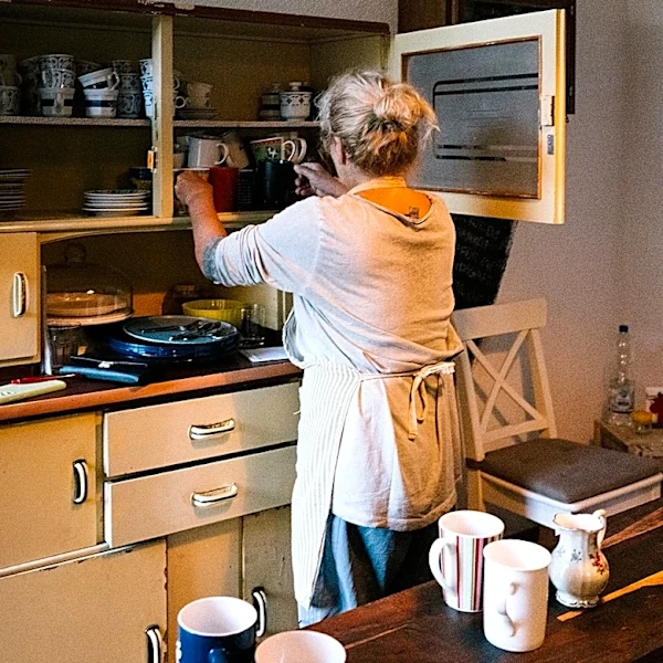 It Was In Tons Of '50s Kitchen Cabinets — Now It's A Valuable Thrift Store Gem