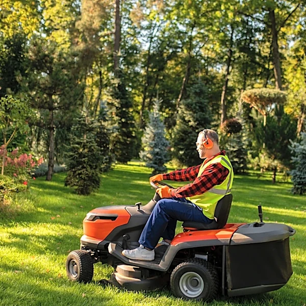 Consumer Reports Data Shows These Are The 3 Best Riding Lawn Mowers Of 2026 So Far