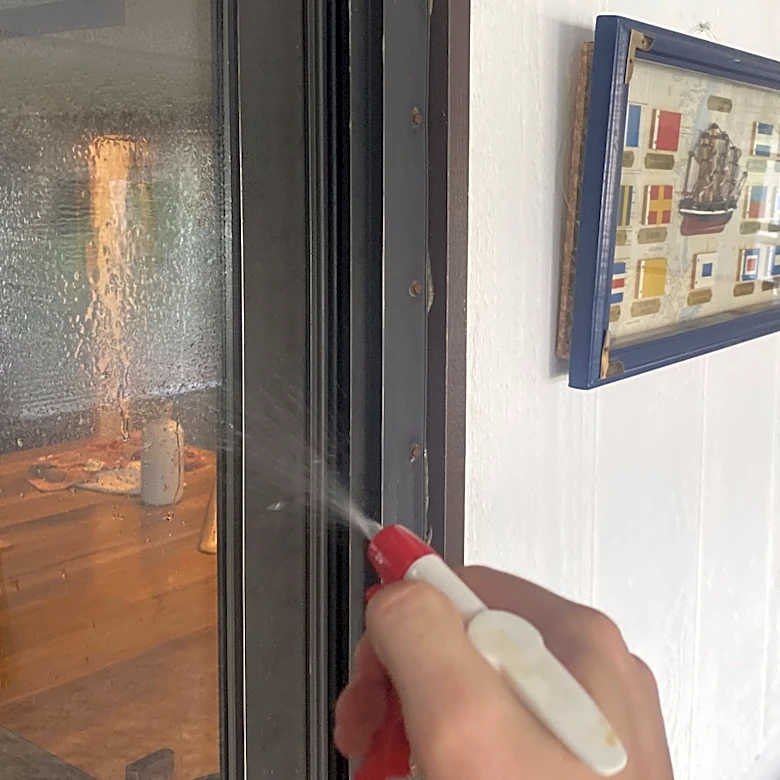 Spray This On Your Sliding Glass Doors To Keep Those Bugs From Sneaking In