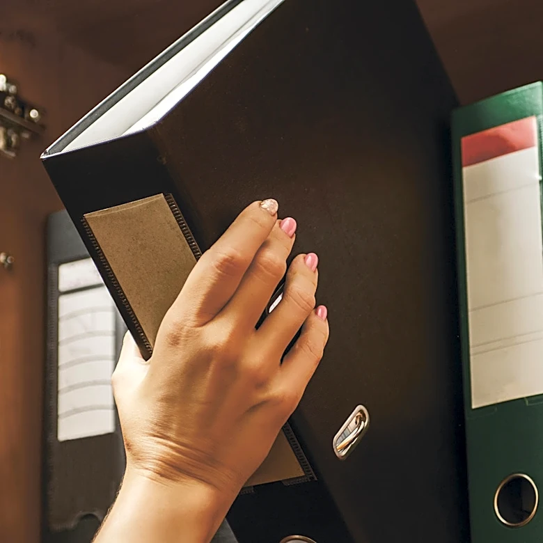 Turn An Old Binder Into A DIY Storage Solution That Keeps Your Desk Organized