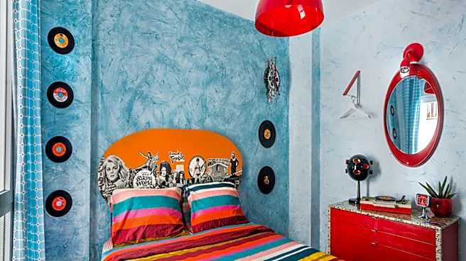 They Were In Bedrooms Everywhere In The '60s, Now It's A Space-Saving, Thrift Store Gem