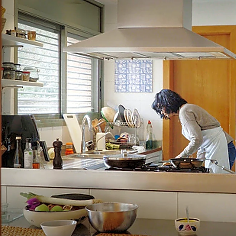 In The '90s, This Cooking Gadget Was All The Rage. Here's What Happened