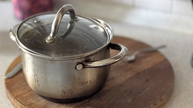 Use Old Pot Lids To Turn Paper Towels Into The Cutest DIY Home Decor On A Budget