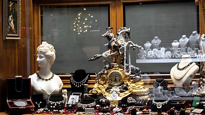 It Was In Every Victorian Jewelry Box — Now It's A Valuable Thrift Store Find