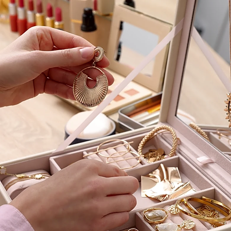 It Was In Every Texan's Jewelry Box — Now It's A Valuable Thrift Store Decor Find