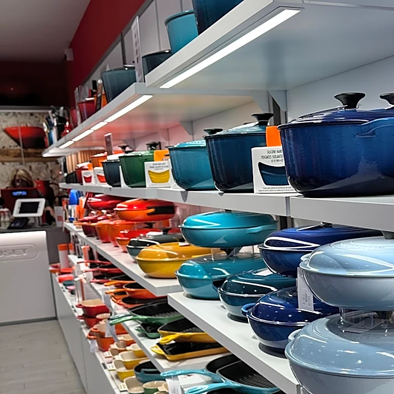 Skip Pyrex: The Valuable Le Creuset Pot That We Want In Our Homes