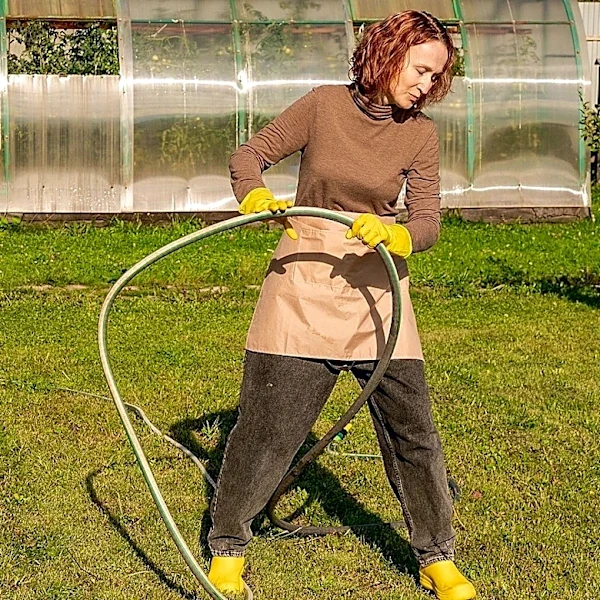 Goodbye Traditional Garden Hoses: There's A Lightweight Alternative From Amazon