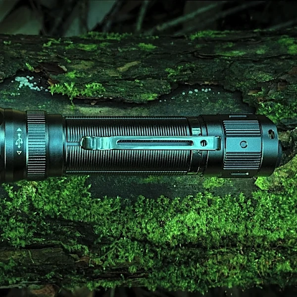 What Is A Green Light Flashlight Used For?