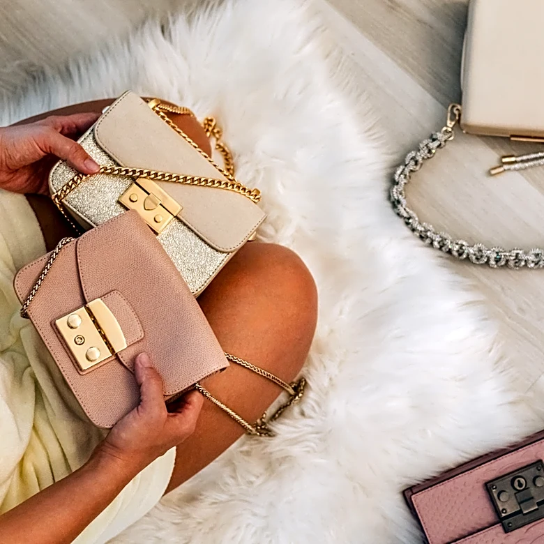 The Space-Saving Amazon Solution To Keep Purse Clutter Organized